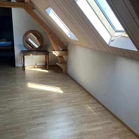 Les Damayots Refuge Familial 10 Mn Du Pal