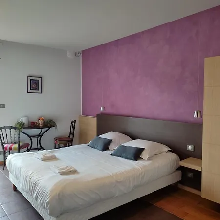 Les Damayots Refuge Familial 10 Mn Du Pal 3*