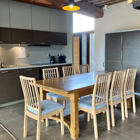 Les Damayots Refuge Familial 10 Mn Du Pal 3*