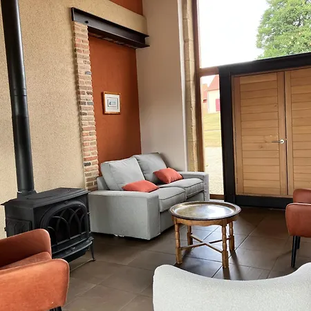 Les Damayots Refuge Familial 10 Mn Du Pal Oda ve Kahvaltı