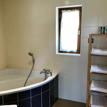 Oda ve Kahvaltı Les Damayots Refuge Familial 10 Mn Du Pal 3*