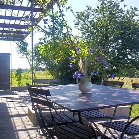 Les Damayots Refuge Familial 10 Mn Du Pal Bed & Breakfast Montbeugny