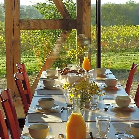 فندق مبيت وإفطار Les Damayots Refuge Familial 10 Mn Du Pal Montbeugny