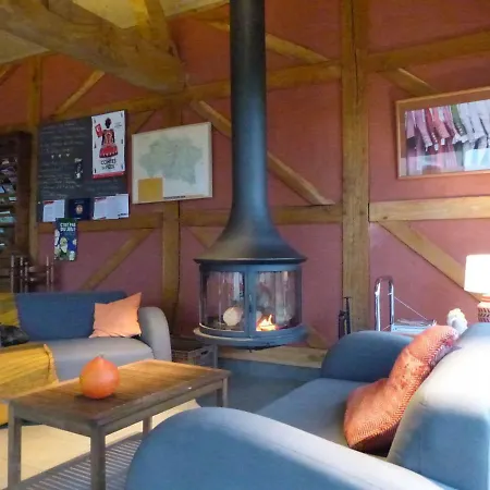 Hameau Des Damayots Couette-café Montbeugny