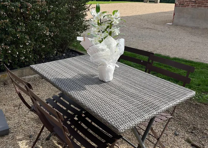 Hameau Des Damayots Couette-café Montbeugny